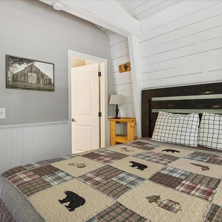 Southern Oak At Chalet Village - 5 Minutes From Gatlinburg And National Park エクステリア 写真