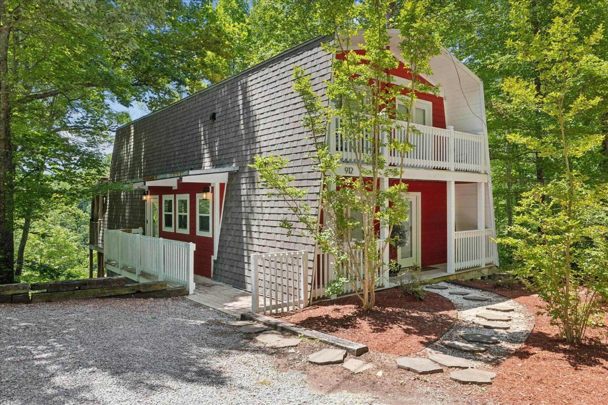 Southern Oak At Chalet Village - 5 Minutes From Gatlinburg And National Park エクステリア 写真