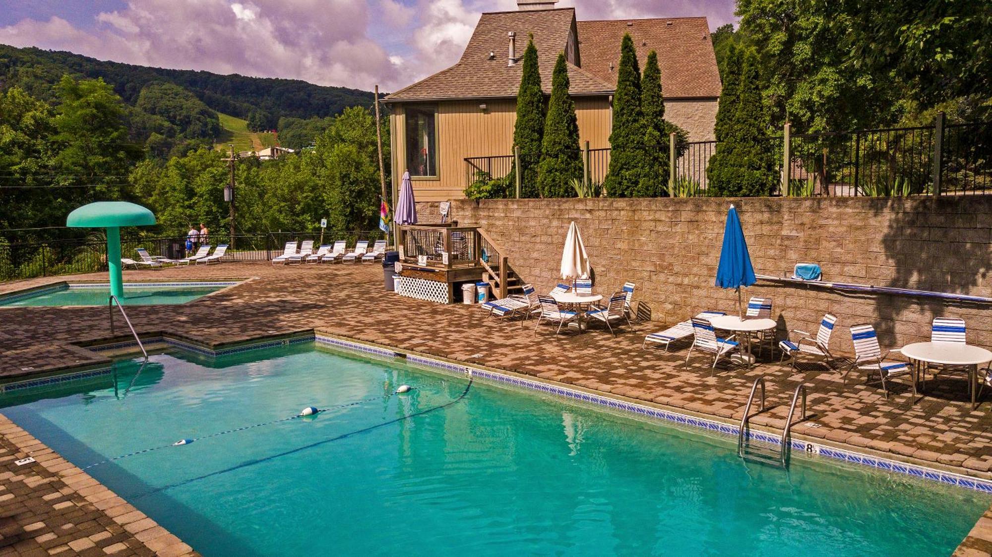 Southern Oak At Chalet Village - 5 Minutes From Gatlinburg And National Park エクステリア 写真